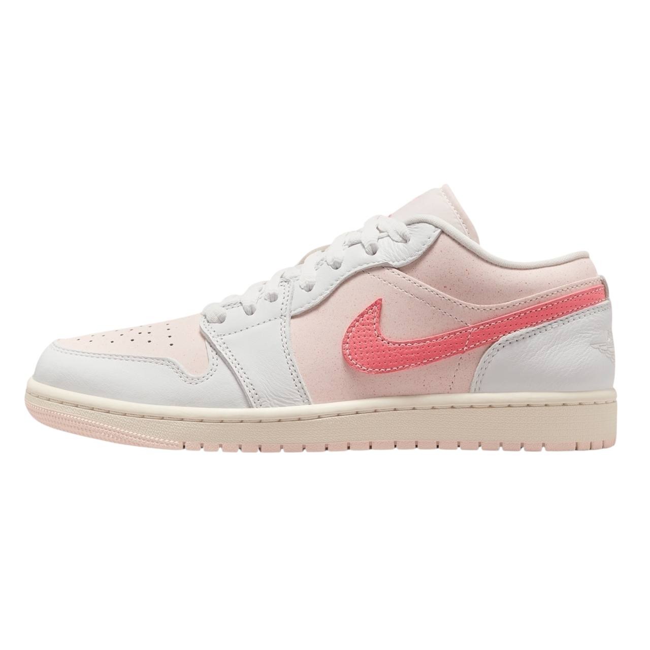 Jordan 1 Low SE Strawberry Milkshake
