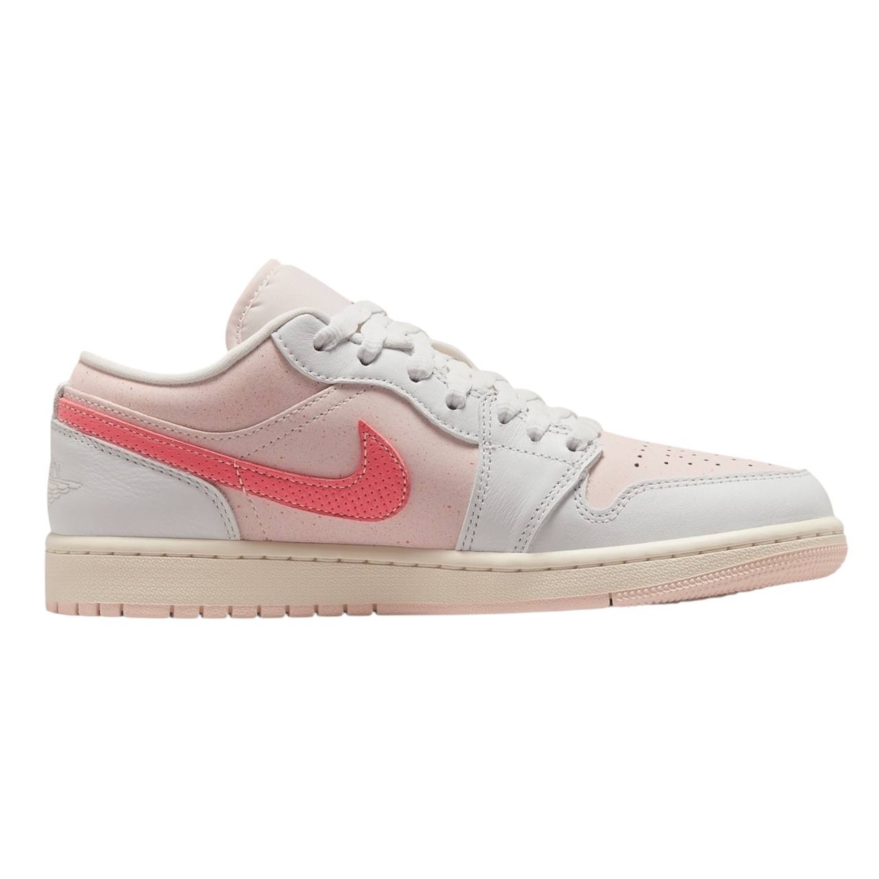 Jordan 1 Low SE Strawberry Milkshake
