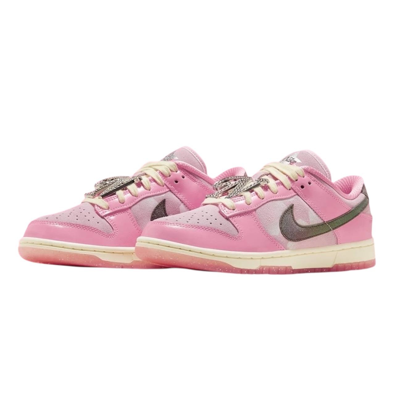 Nike Dunk Low LX Barbie